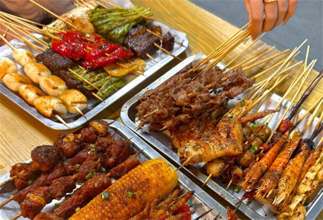 亦晚老長沙燒烤加盟