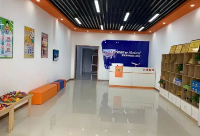 艾克瑞特機(jī)器人教育