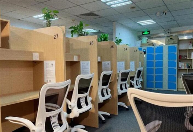 簡而優(yōu)ai智能自習(xí)室加盟