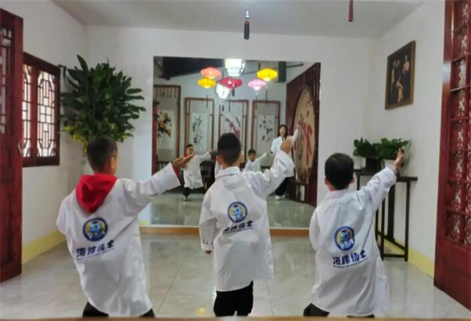 海豚博士科學(xué)實(shí)驗(yàn)室 海豚博士科學(xué)實(shí)驗(yàn)室