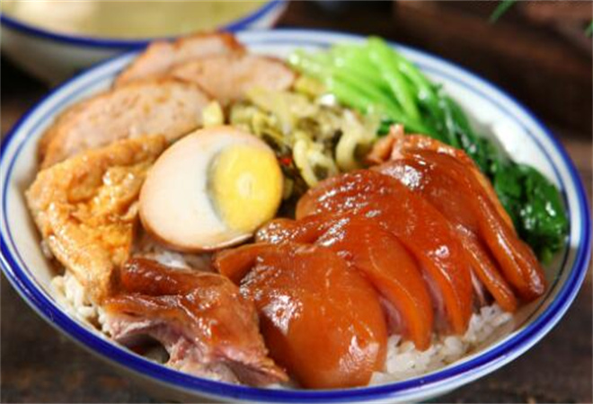 槑鹵金牌豬腳飯 槑鹵金牌豬腳飯