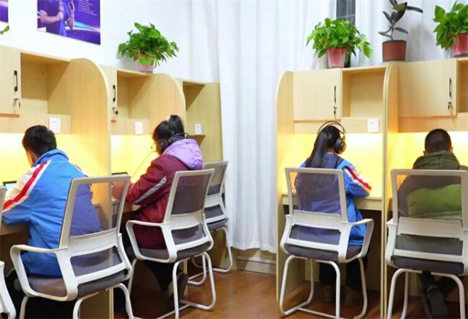 創(chuàng)維酷開(kāi)AI自習(xí)室