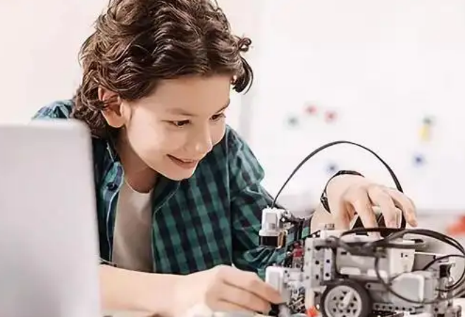 秒會(huì)機(jī)器人教育