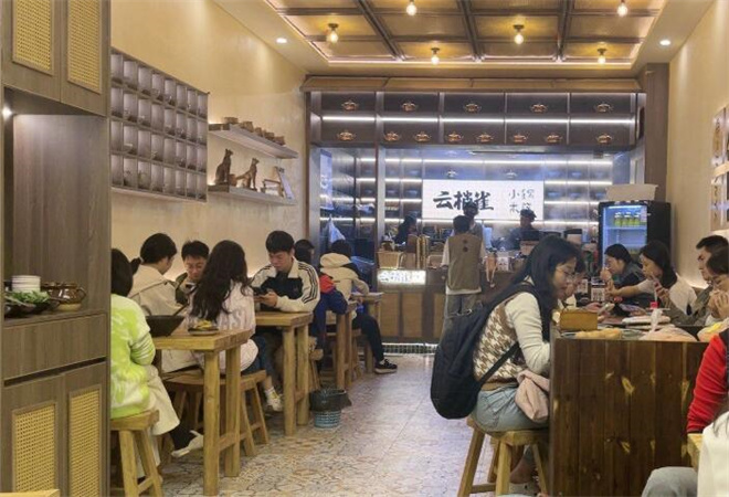 云梢雀云南小鍋米線