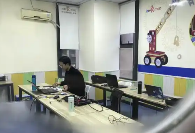 好小子機(jī)器人教育加盟