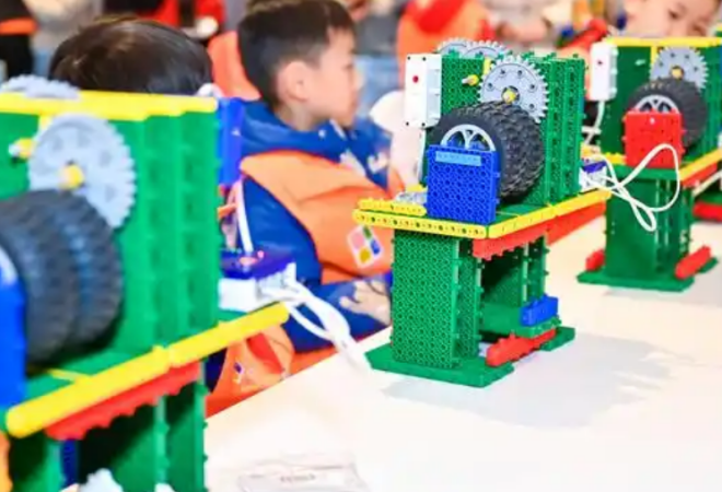 韓端機器人教育加盟