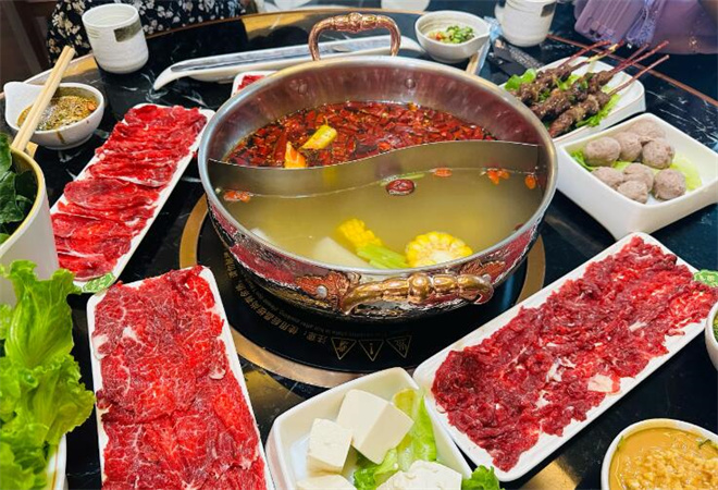 牛很鮮潮汕牛肉火鍋加盟