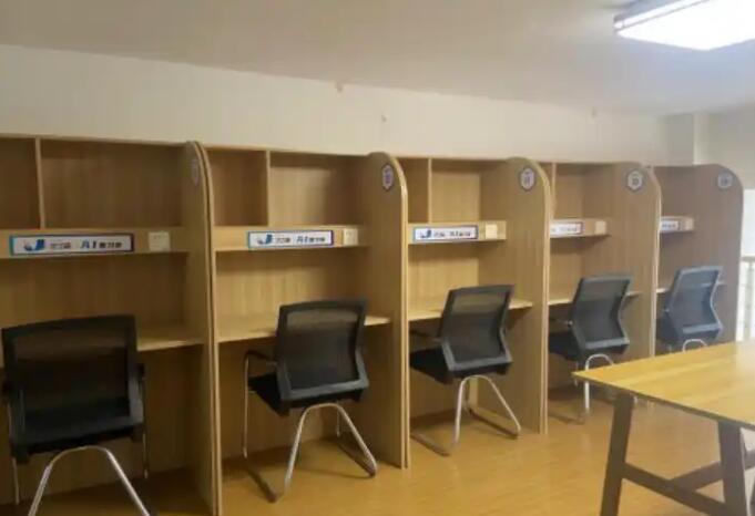 優(yōu)才森AI智能自習(xí)室加盟