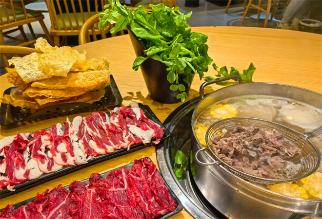 牛員外潮汕牛肉火鍋