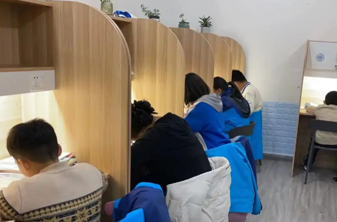 星河智慧ai自習室