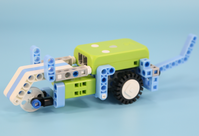 唯思樂機器人教育加盟