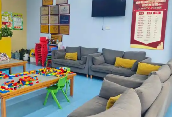 樂博趣機(jī)器人教育