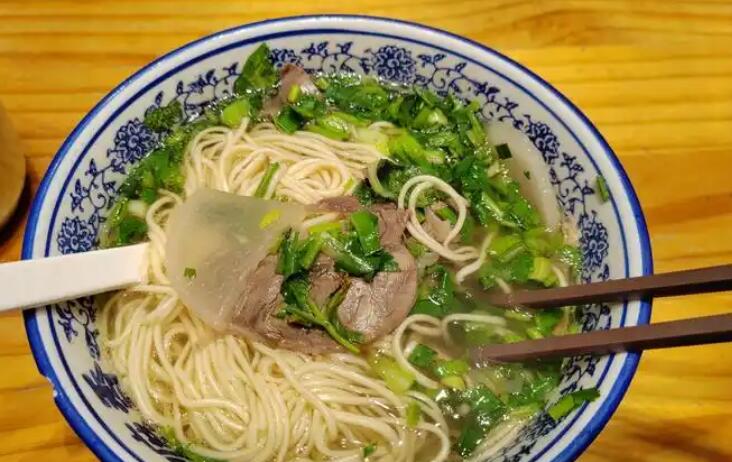 嘻小北蘭州清湯牛肉面