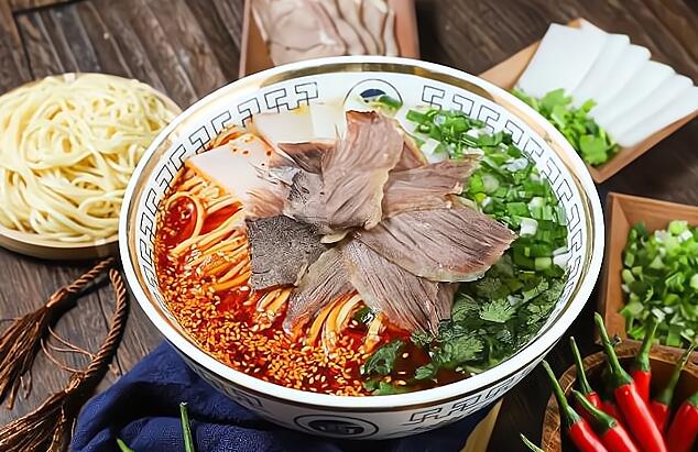 紀(jì)先生牛肉面