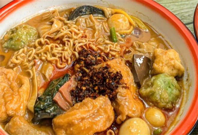 賽村花東北黏糊麻辣燙加盟