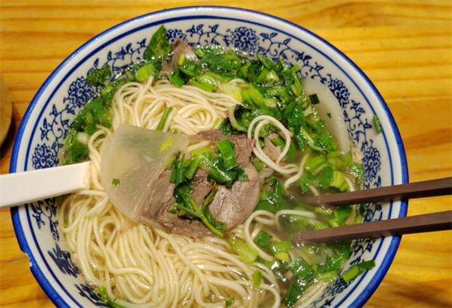 嘻小北蘭州清湯牛肉面