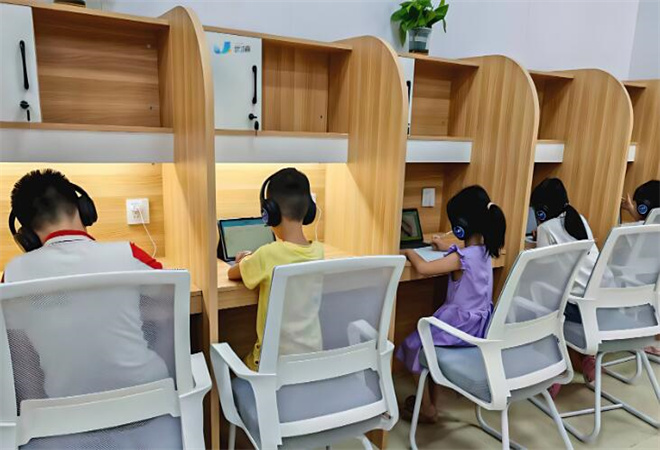 優(yōu)才森AI智能自習(xí)室