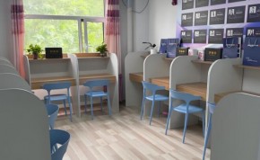 简而优AI智能自习室效果如何？现在加盟还赚钱吗？