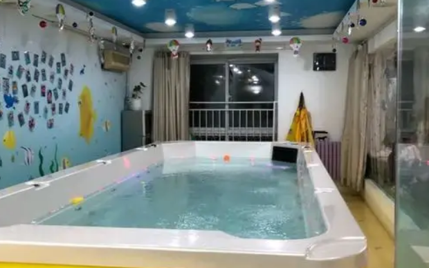 快樂魚嬰兒游泳館