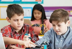 動(dòng)力貓機(jī)器人編程教育加盟前景如何？?jī)?yōu)勢(shì)是什么？