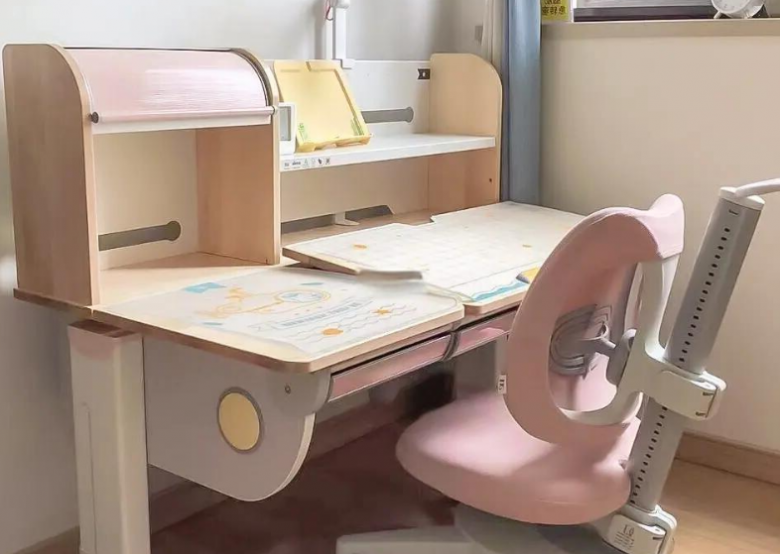 2平米學(xué)習(xí)桌加盟