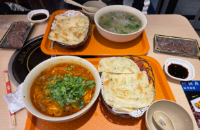 牛肉湯界的人氣王！朱家牛肉湯館是怎樣積攢市場(chǎng)名氣？