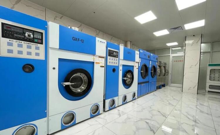 洗來(lái)樂(lè)干洗店加盟