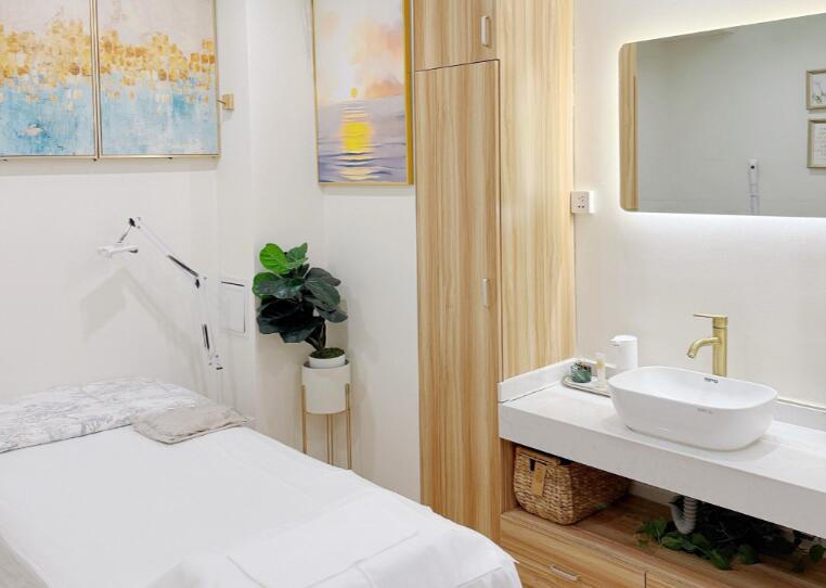 白熊皮膚管理加盟