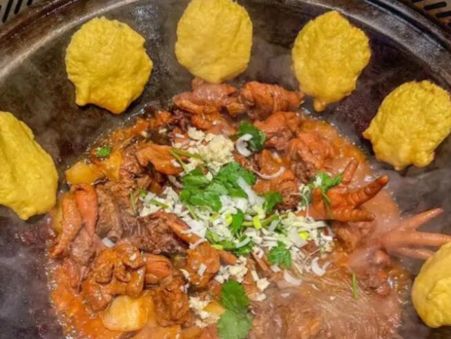 對撇子東北鐵鍋燉 對撇子東北鐵鍋燉