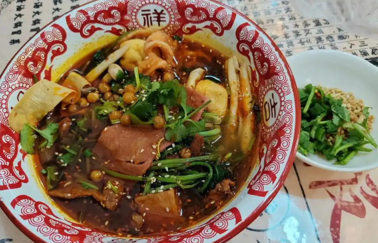 小龍門原味火鍋冒菜加盟