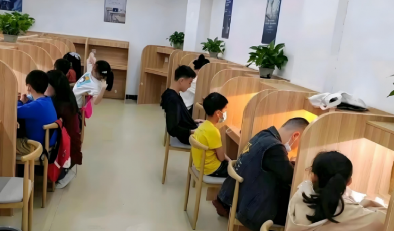 創(chuàng)維酷開AI自習(xí)室 創(chuàng)維酷開AI自習(xí)室