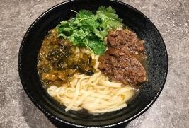 老坛酸菜牛肉面