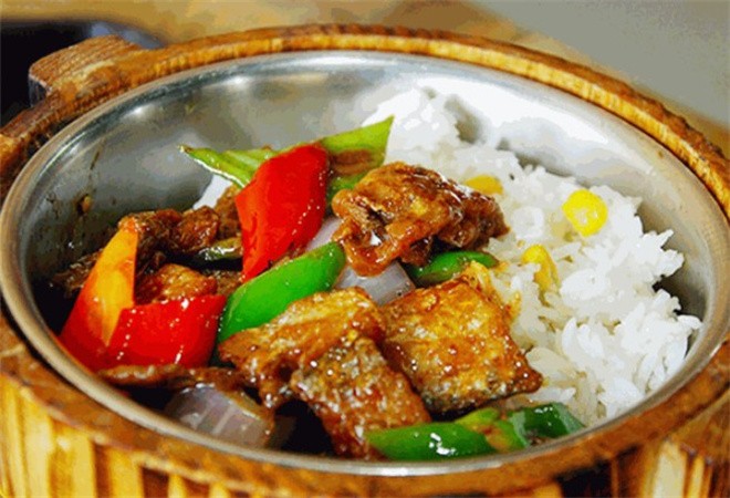 稳大叔湘味木桶饭