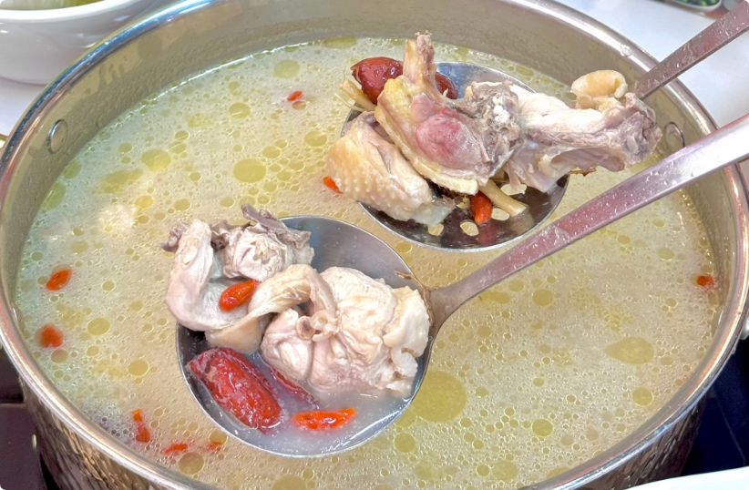 唯匯軒椰子豬肚雞