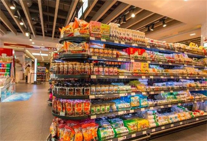 百食特進(jìn)口食品折扣店