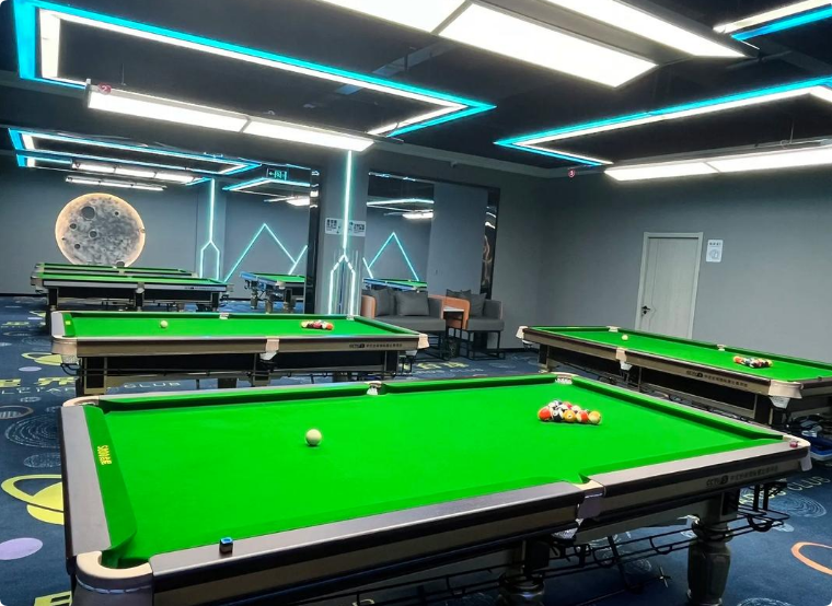 星界臺(tái)球俱樂部