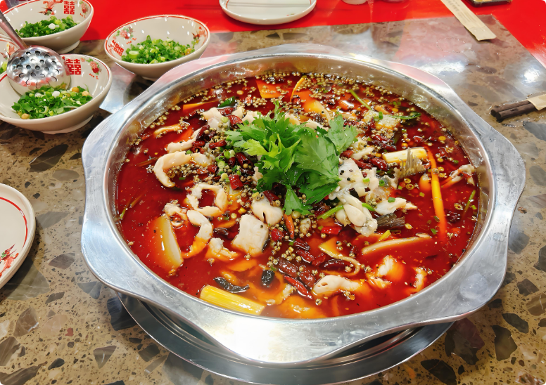 四川特色魚火鍋