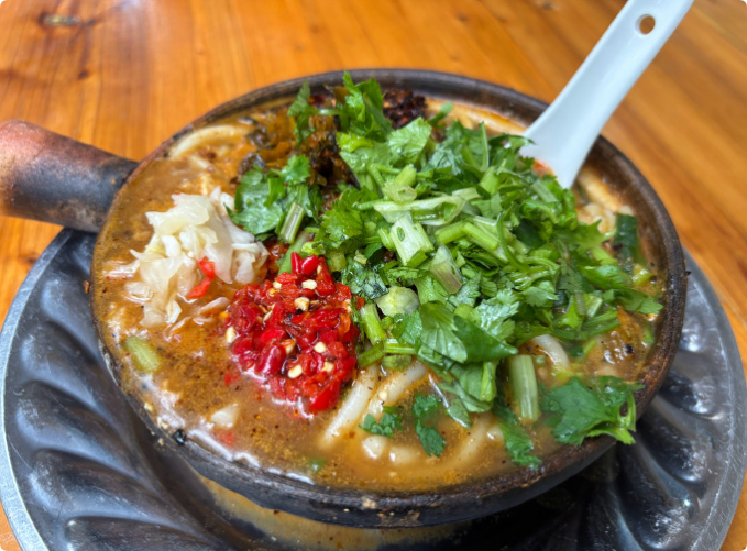 姚安臭豆腐砂鍋米線