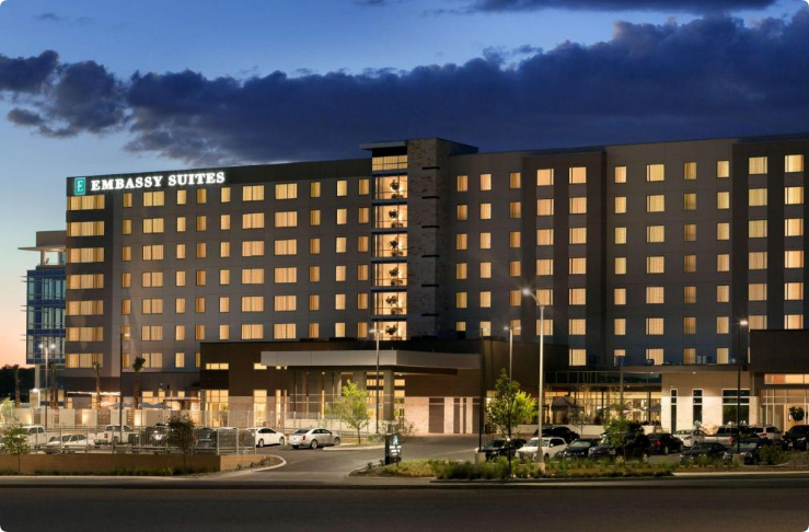 希爾頓尊盛酒店