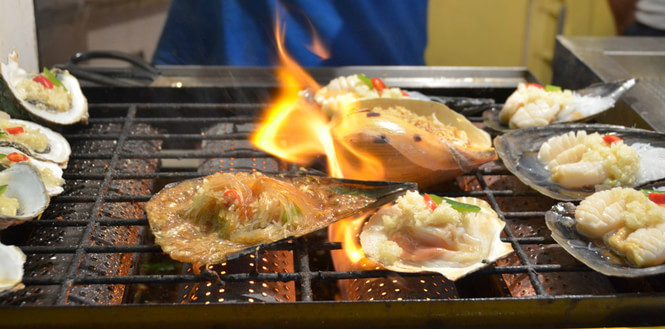 海鲜烧烤加盟总部 木屋烧烤海鲜烤肉烤鱼特色