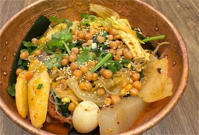 九街于記牛肉冒菜加盟