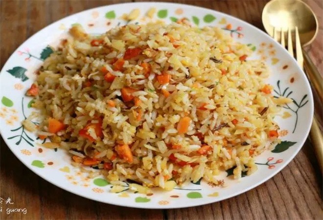 左撇子炒飯加盟