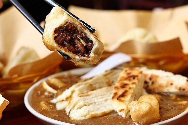 鹿亞平胡辣湯加盟