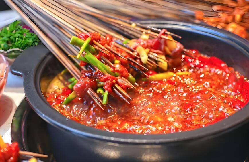 牛兮兮串串火鍋加盟