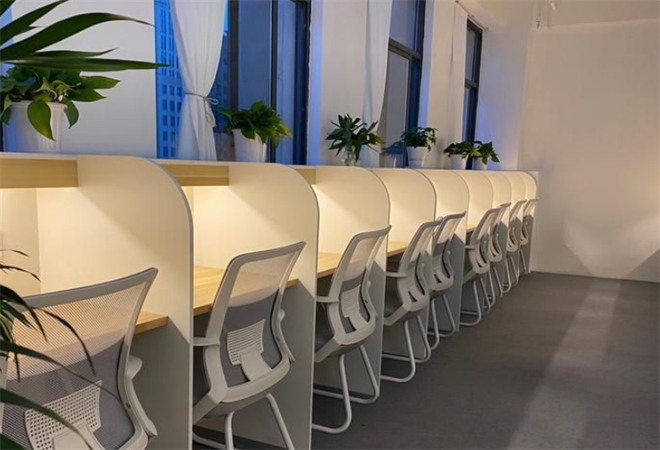 睿智遠AI自習(xí)室加盟