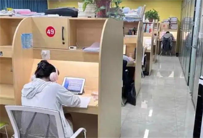 新华书店AI自习室加盟