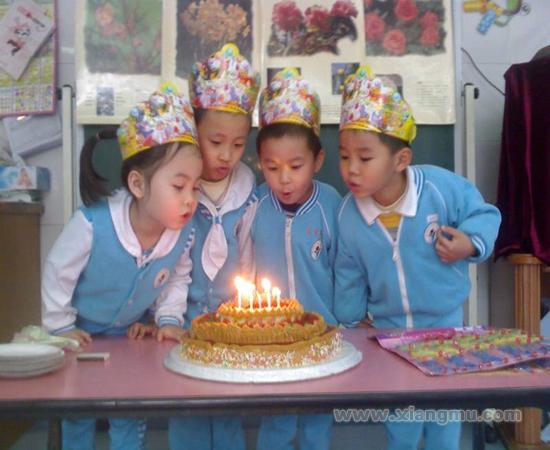 新寶貝早教招商加盟_3