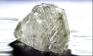 俄罗斯发现158克拉钻石 市场价超150万美元（图）_1