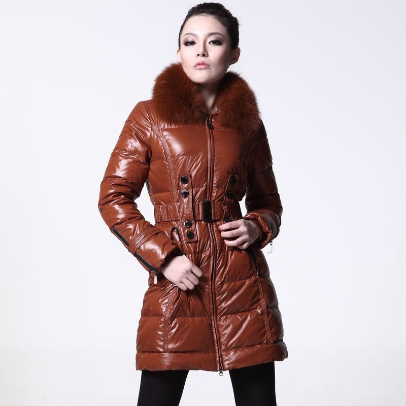 雅蘭仕羽絨服支持加盟商開(kāi)店，總部協(xié)助選址_1