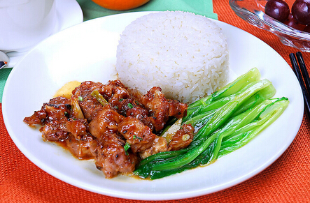 開家骨叨骨叨排骨米飯加盟店讓你走致富路(圖)_1